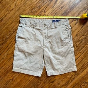 Vineyard Vines Men’s Khaki Shorts Size 34
